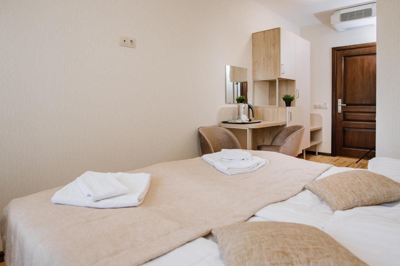 Оранта Hotell Truskavets Exteriör bild