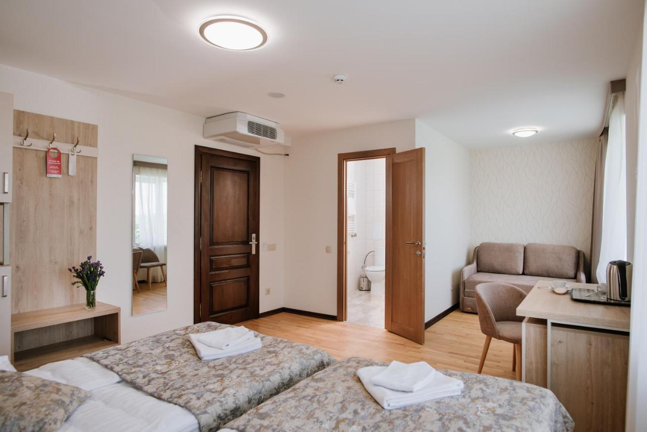 Оранта Hotell Truskavets Exteriör bild