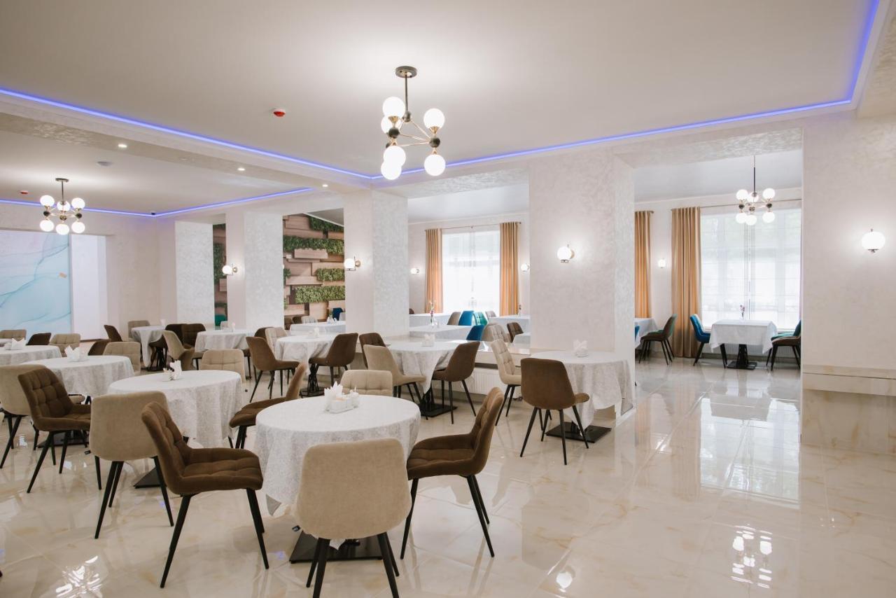Оранта Hotell Truskavets Exteriör bild