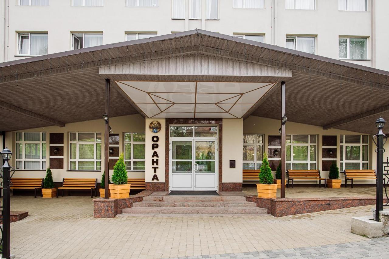 Оранта Hotell Truskavets Exteriör bild